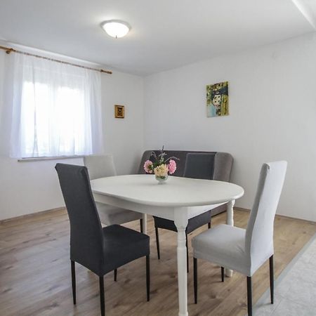 Apartment Tosca With Parking Rovinj Kültér fotó